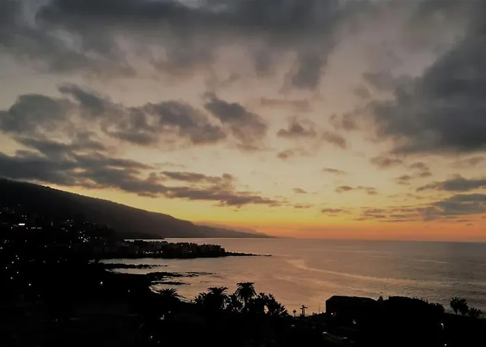 Sunset Daire Puerto de la Cruz (Tenerife)